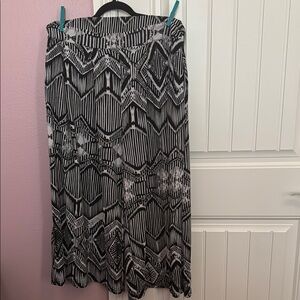 Black and White Wide Leg Cropped Pants